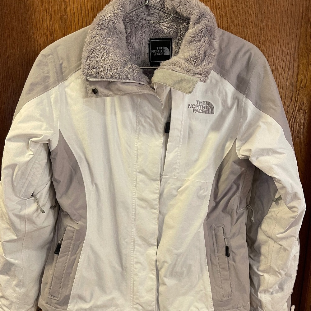 The North Face HyVent Coat Women’s size small